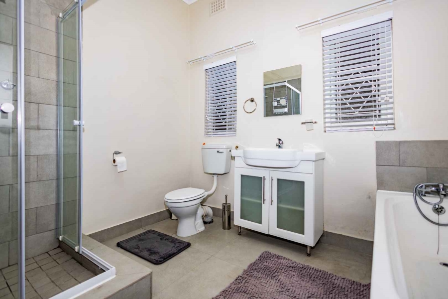 To Let 1 Bedroom Property for Rent in Oakdale Western Cape